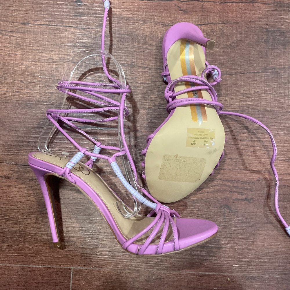 1 WEEK. FINAL NEW LAST CHANCE WINDSOR Lilac High Heel Ankle Tie Sandals